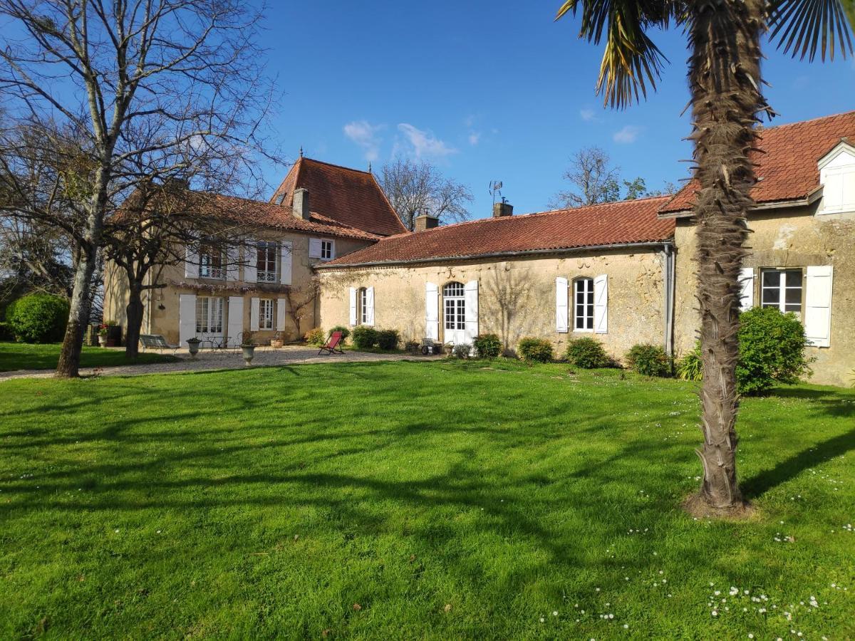 Au Chateau Juillac Exteriér fotografie