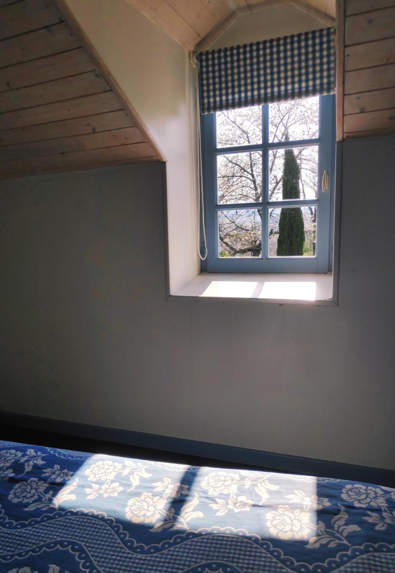 Au Chateau Juillac Pokoj fotografie